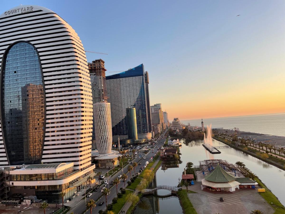 Batumi Seaside Magnolia公寓 外观 照片