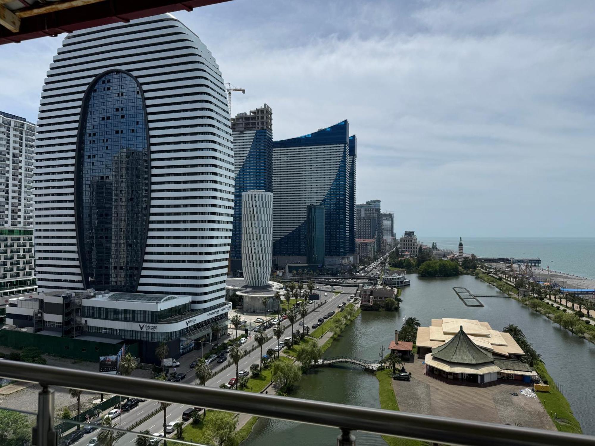 Batumi Seaside Magnolia公寓 外观 照片